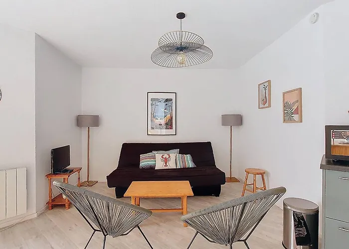 5 Pers Avec Piscine Et Parking A Vieux-boucau - Fr-1-857-61 Апартаменты